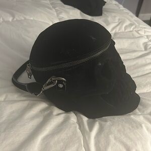 Black velvet skull purse-used, has some scuffs and minor tears